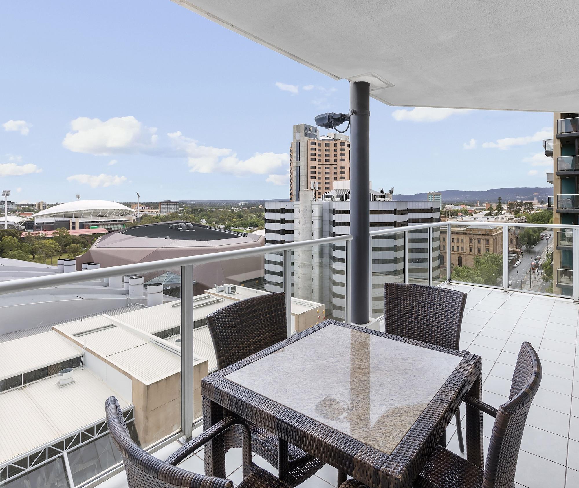 Oaks Adelaide Embassy Suites ภายนอก รูปภาพ
