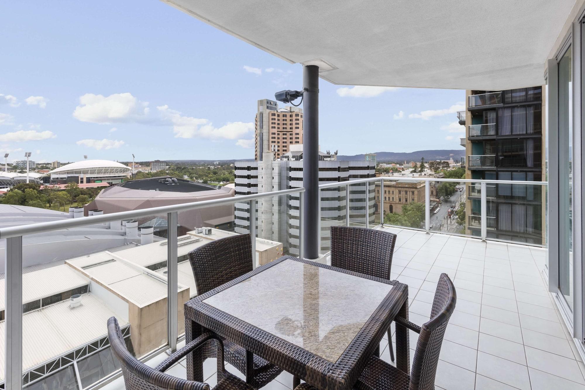 Oaks Adelaide Embassy Suites ภายนอก รูปภาพ