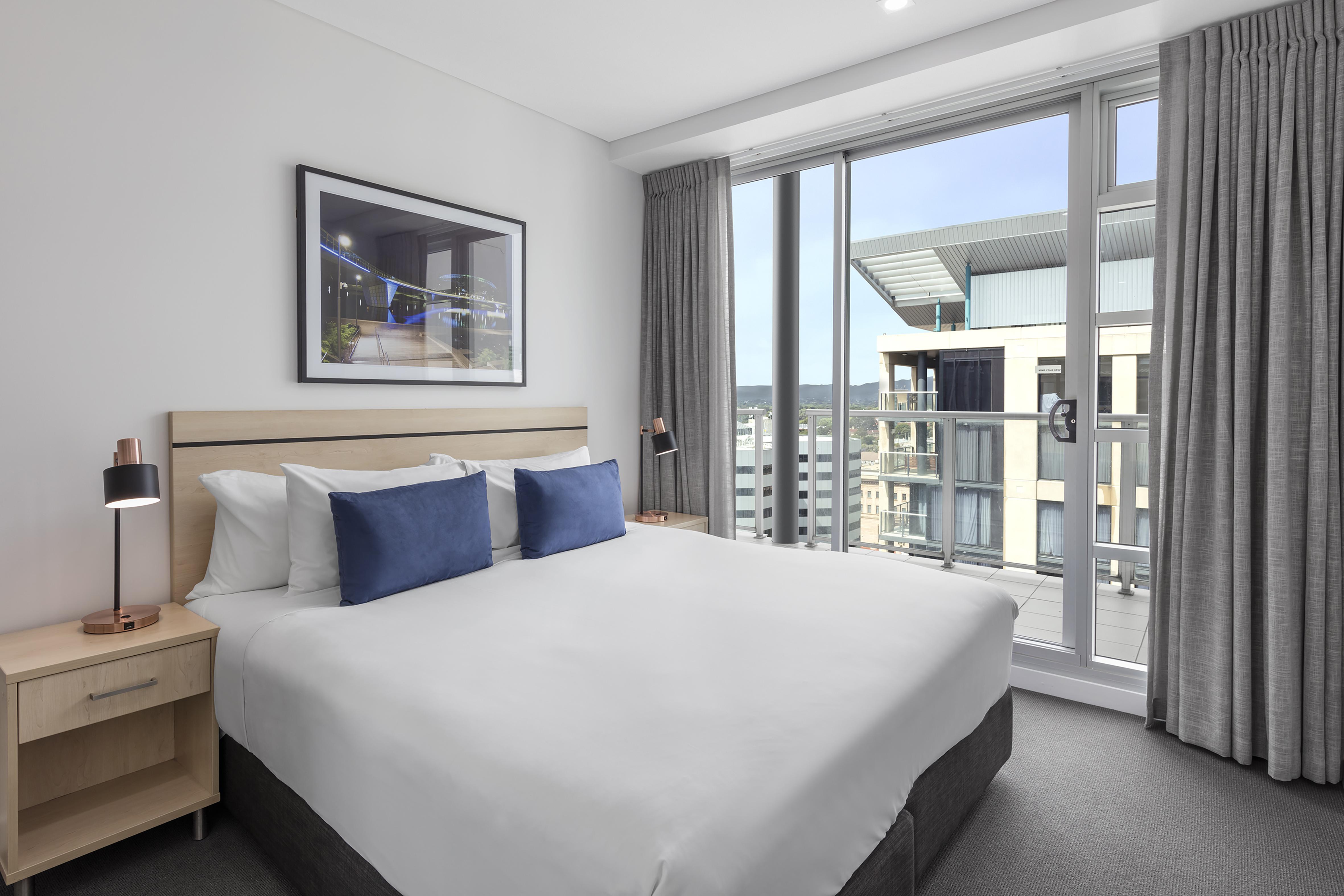 Oaks Adelaide Embassy Suites ภายนอก รูปภาพ